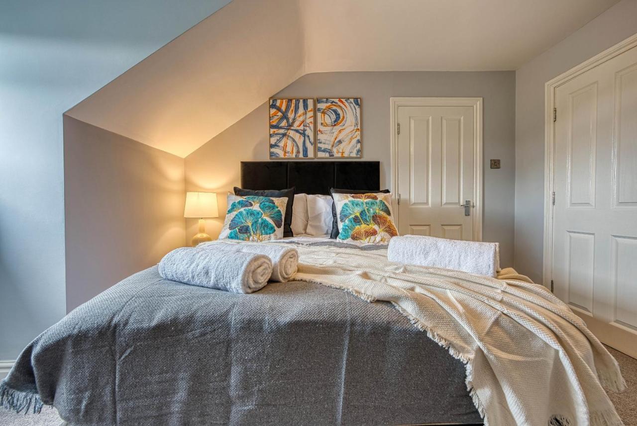 Spacious Nottingham Abode - Sleeps 16 Exteriör bild