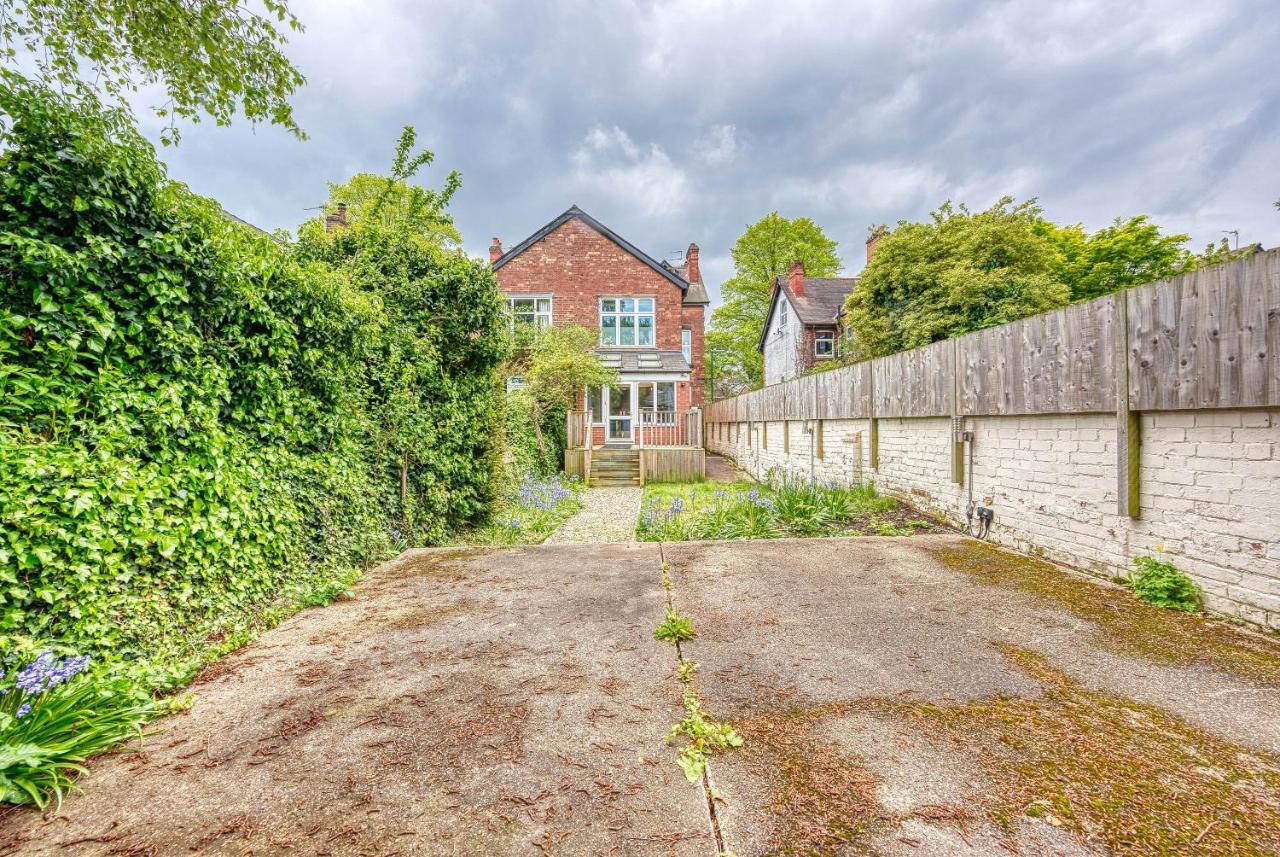 Spacious Nottingham Abode - Sleeps 16 Exteriör bild
