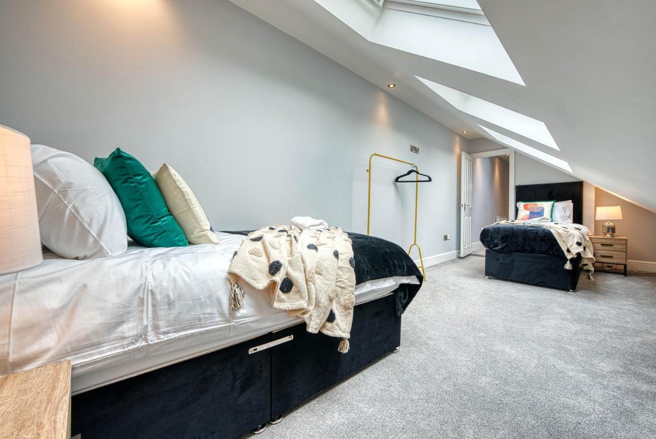Spacious Nottingham Abode - Sleeps 16 Exteriör bild