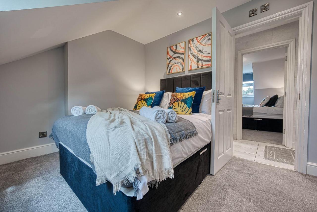 Spacious Nottingham Abode - Sleeps 16 Exteriör bild